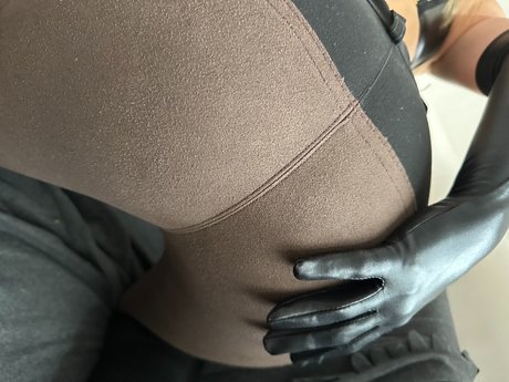 Foto di nudo di fuga di OnlyFans di Alina Marie
