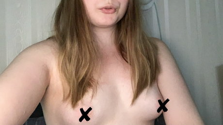 Foto di nudo di fuga di OnlyFans di Elise