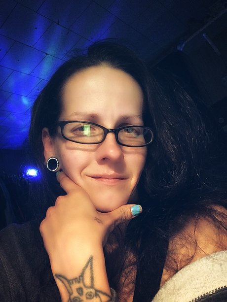 Foto di nudo di fuga di OnlyFans di Angela
