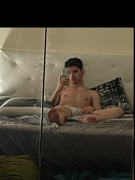 Foto di nudo di fuga di OnlyFans di Alessandro