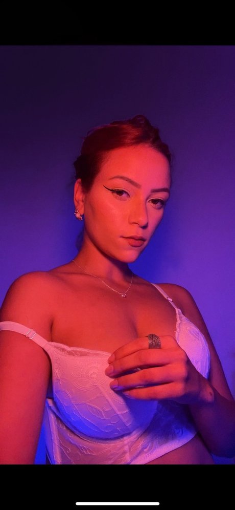 Foto di nudo di fuga di OnlyFans di Aquila