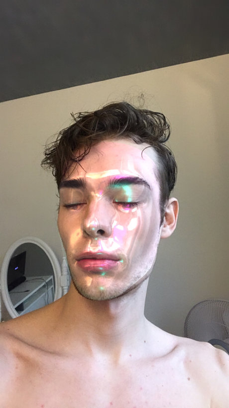Foto di nudo di fuga di OnlyFans di Notaestheticboy