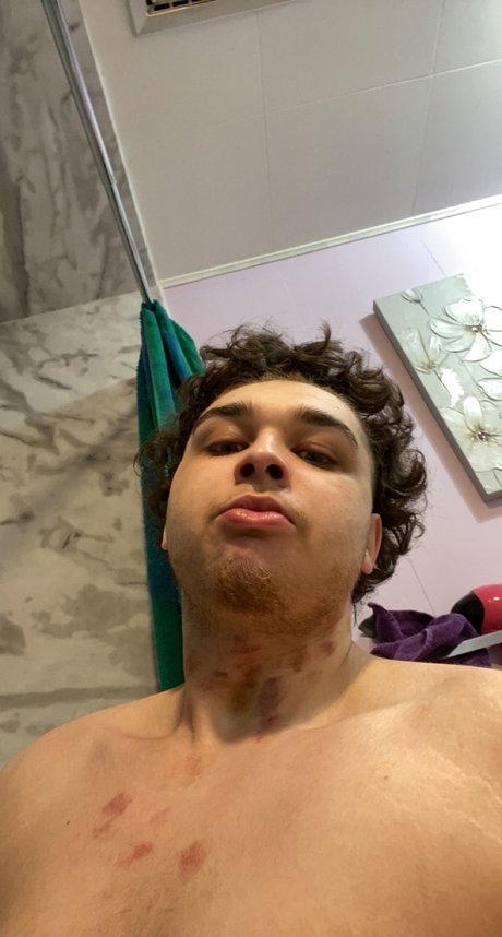 Foto di nudo di fuga di OnlyFans di North Baby