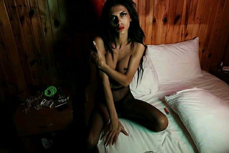 Foto di nudo di fuga di OnlyFans di Nora Suer