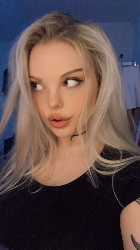 Foto di nudo di fuga di OnlyFans di 