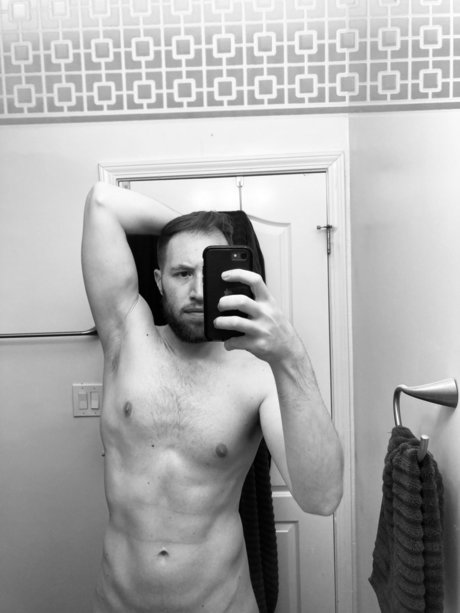 Foto di nudo di fuga di OnlyFans di Nomimalone