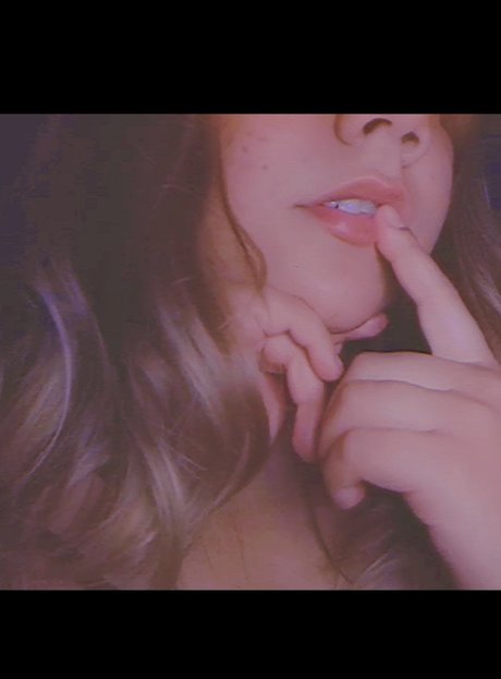 Foto di nudo di fuga di OnlyFans di Aerinette