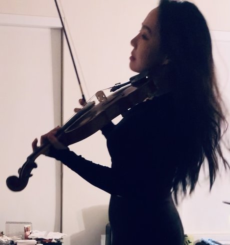 Foto di nudo di fuga di OnlyFans di Noemieviolin