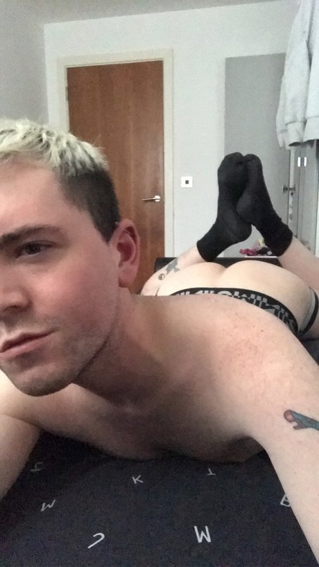 Foto di nudo di fuga di OnlyFans di Adxmsxcrxt