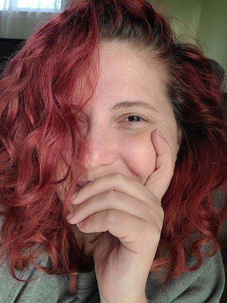 Foto di nudo di fuga di OnlyFans di Emily