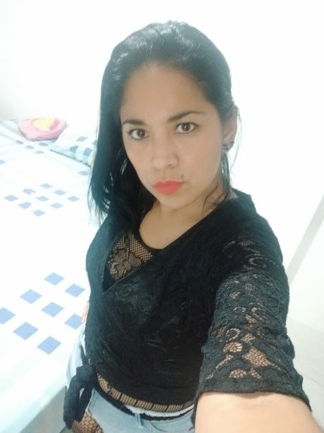 Foto di nudo di fuga di OnlyFans di Aleymar