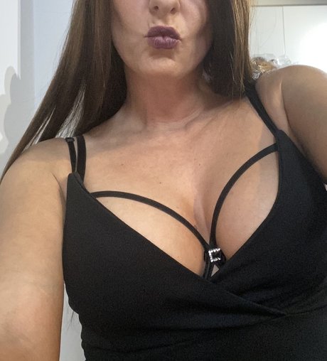 Foto di nudo di fuga di OnlyFans di Ale