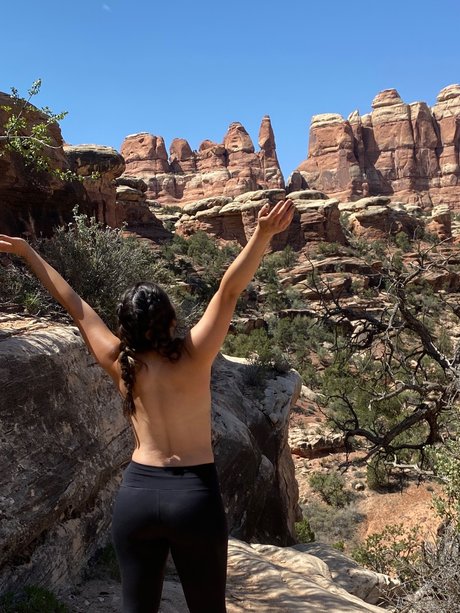 Foto di nudo di fuga di OnlyFans di Adventure Soles