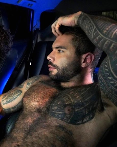 Foto di nudo di fuga di OnlyFans di Oak