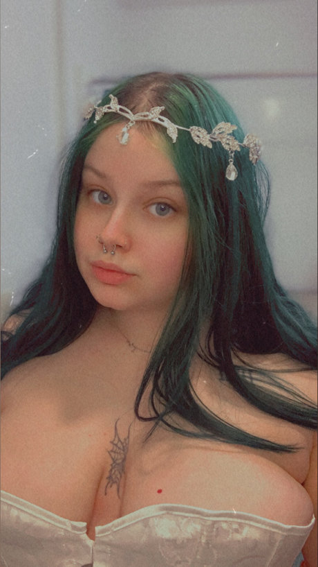 Foto di nudo di fuga di OnlyFans di  