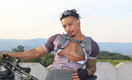 Foto di nudo di fuga di OnlyFans di Brublack