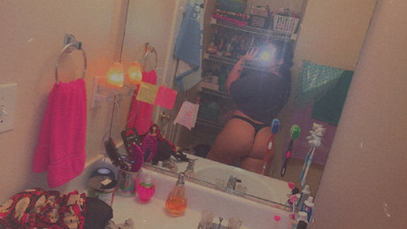 Foto di nudo di fuga di OnlyFans di Tristen