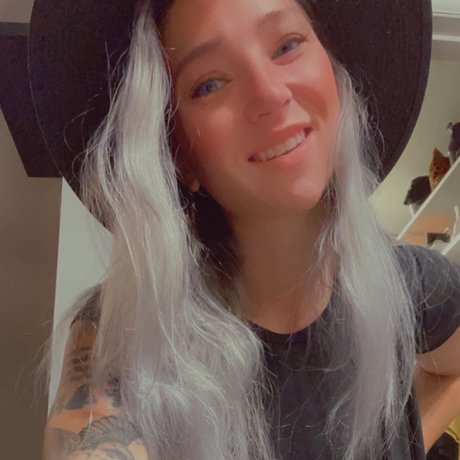 Foto di nudo di fuga di OnlyFans di Mystic