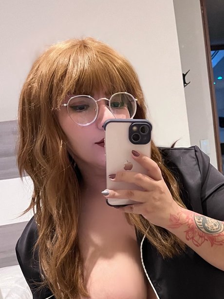 Foto di nudo di fuga di OnlyFans di  