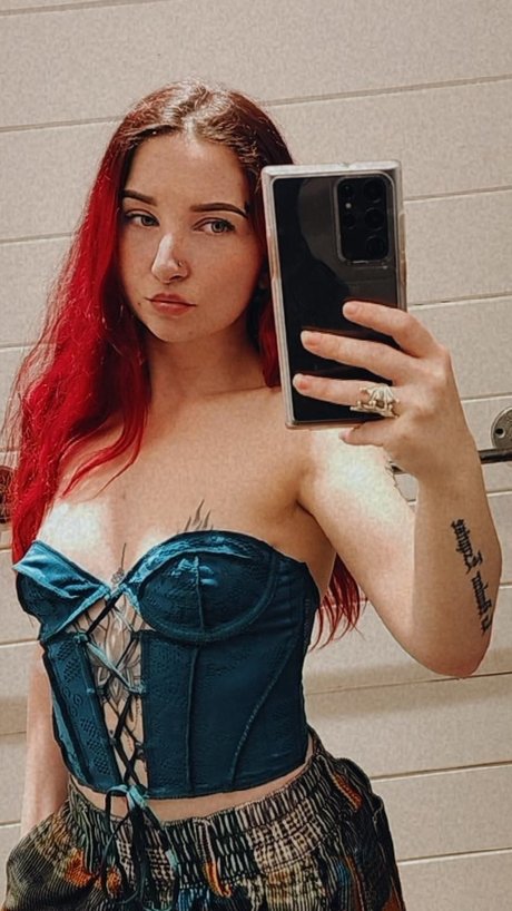 Foto di nudo di fuga di OnlyFans di Lilith 