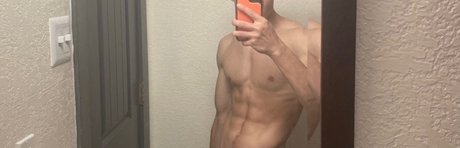 Foto di nudo di fuga di OnlyFans di Alkxn