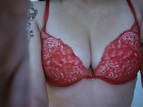 Foto di nudo di fuga di OnlyFans di Aliza Sin