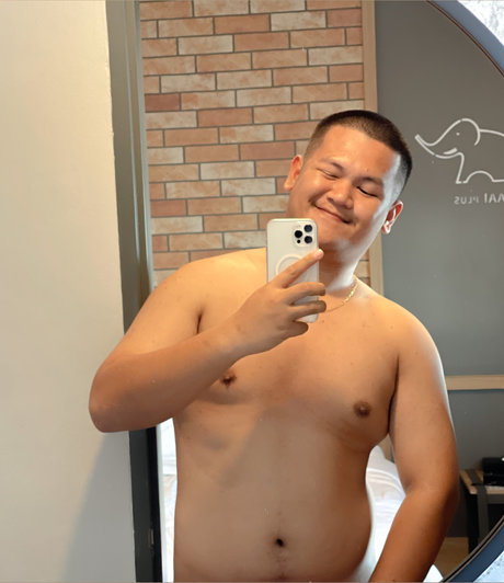 Foto di nudo di fuga di OnlyFans di Big