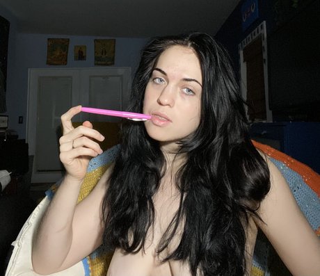 Foto di nudo di fuga di OnlyFans di Alexandra Eve