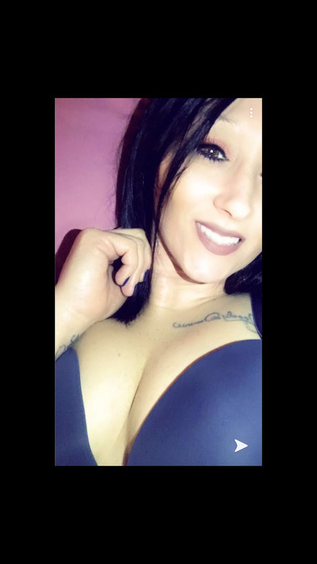 Foto di nudo di fuga di OnlyFans di Nicole