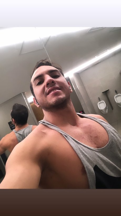 Foto di nudo di fuga di OnlyFans di Osnando Nunes