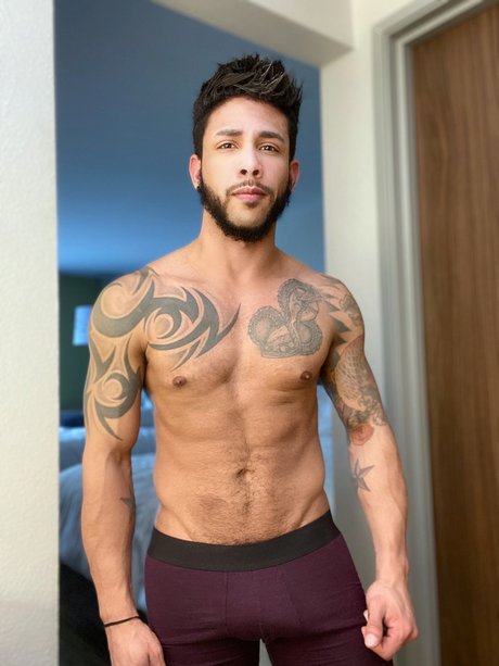 Foto di nudo di fuga di OnlyFans di Alejandro Vez