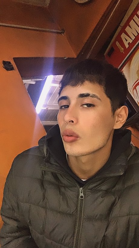 Foto di nudo di fuga di OnlyFans di Samuel