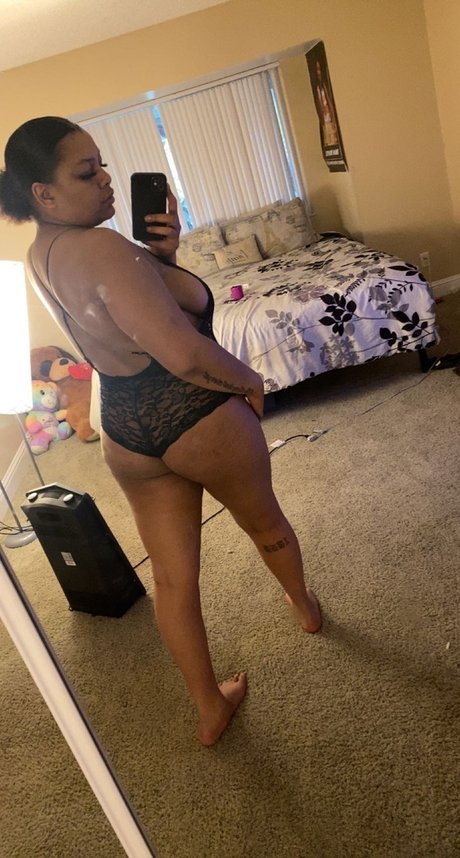Foto di nudo di fuga di OnlyFans di Brooklyn Aleph