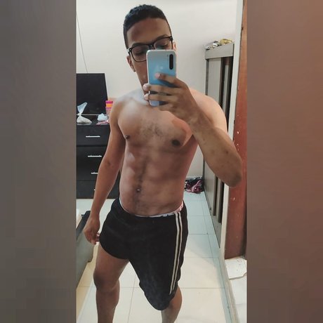 Foto di nudo di fuga di OnlyFans di Brayan Alejandro Perez Jordan