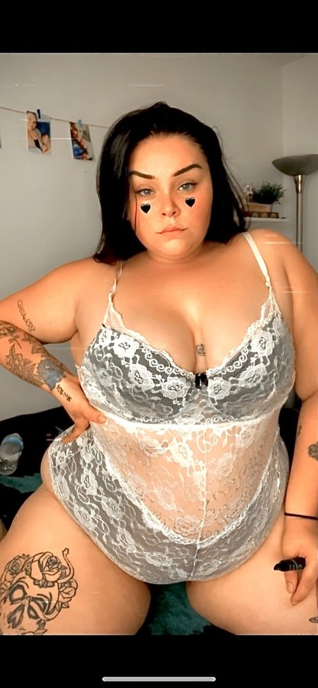 Foto di nudo di fuga di OnlyFans di Allysia