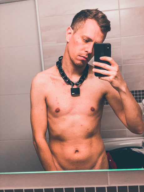 Foto di nudo di fuga di OnlyFans di Skylar The Cute Puppy
