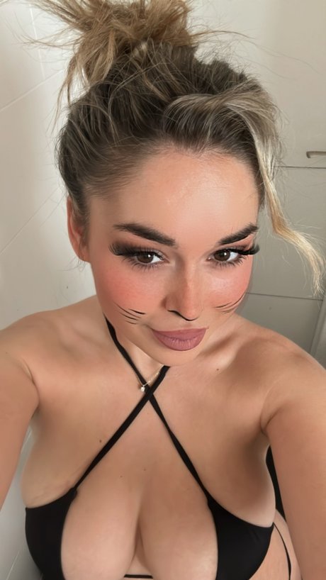 Foto di nudo di fuga di OnlyFans di Alexandra Moreira