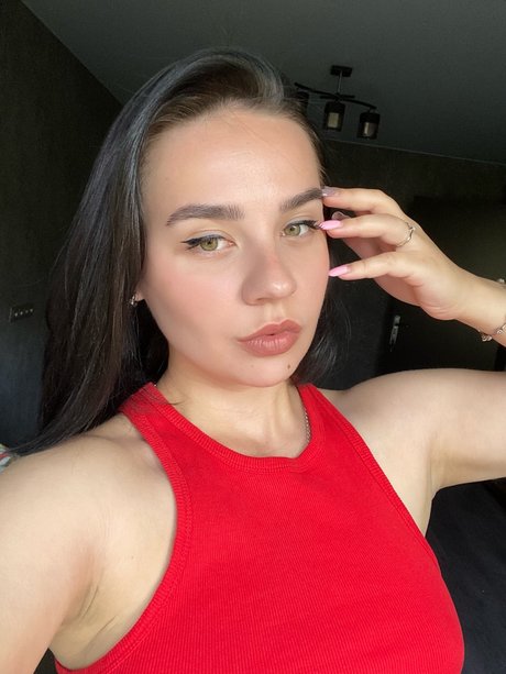 Foto di nudo di fuga di OnlyFans di Yellow Avocado