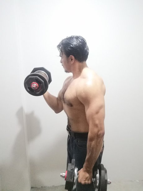Foto di nudo di fuga di OnlyFans di Aaron Dark