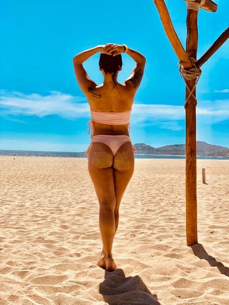 Foto di nudo di fuga di OnlyFans di Anngy