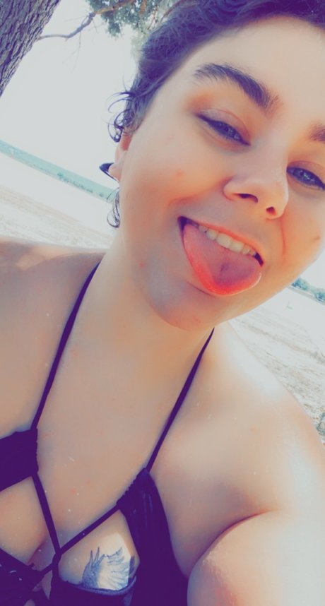 Foto di nudo di fuga di OnlyFans di Katie