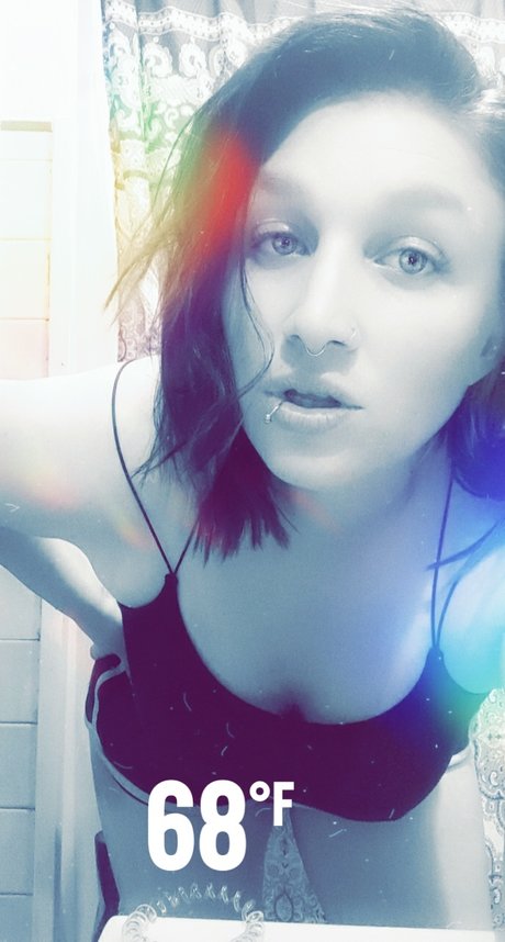 Foto di nudo di fuga di OnlyFans di Emma Jane