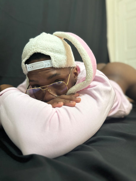 Foto di nudo di fuga di OnlyFans di Entirely Different King