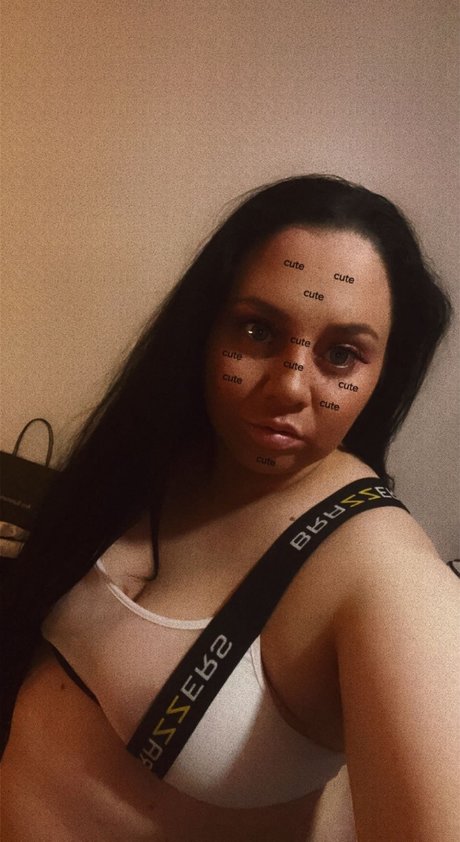 Foto di nudo di fuga di OnlyFans di Toni Ohennessy