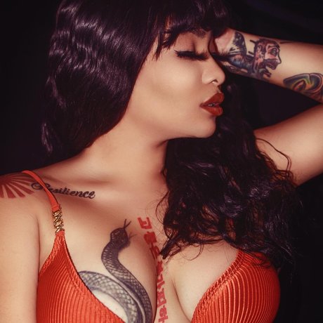 Foto di nudo di fuga di OnlyFans di Keiko
