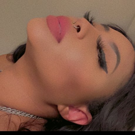 Foto di nudo di fuga di OnlyFans di Angie