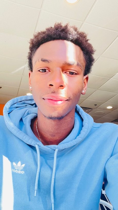 Foto di nudo di fuga di OnlyFans di Zae