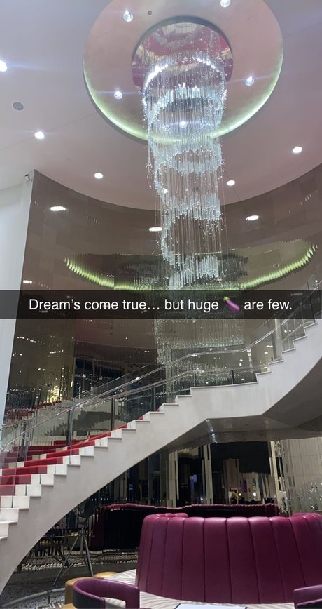 Foto di nudo di fuga di OnlyFans di Hugedream