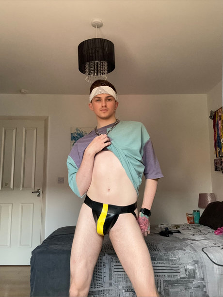 Foto di nudo di fuga di OnlyFans di Alistair Alvarez