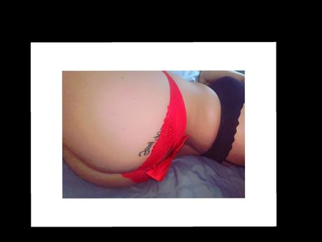 Foto di nudo di fuga di OnlyFans di Ali